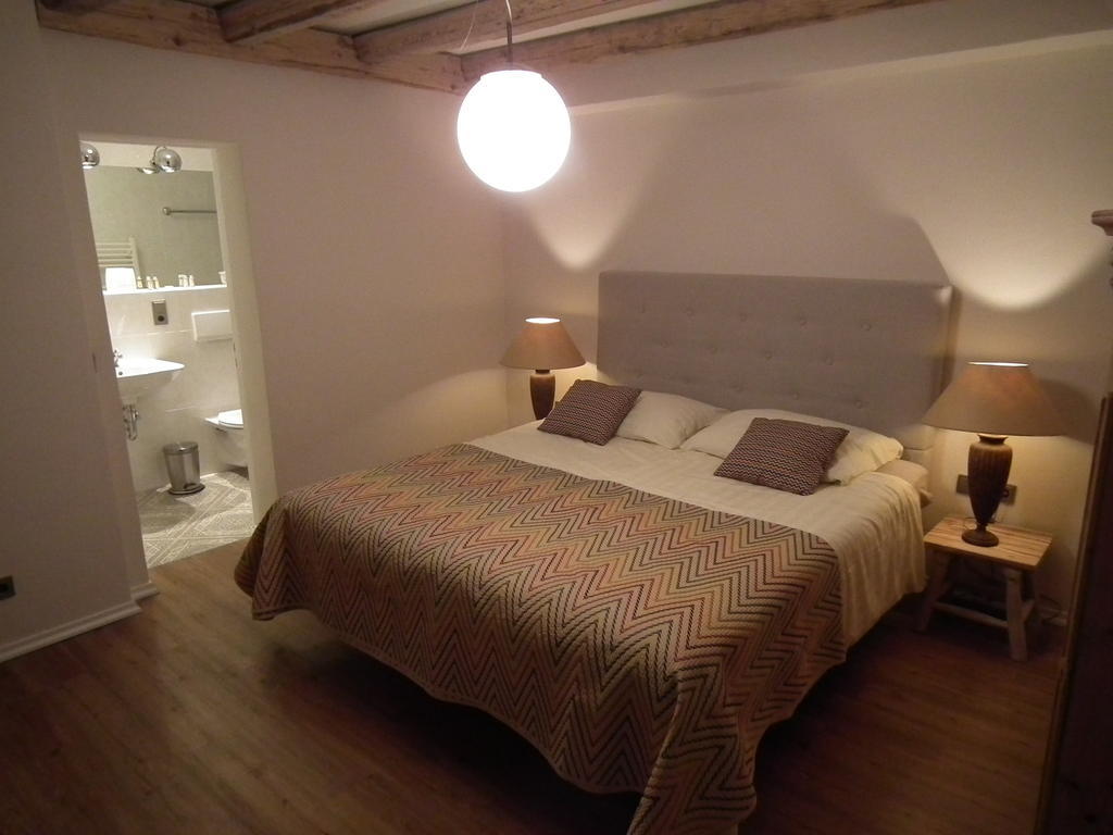 Hotel Cafe Del Maar Schalkenmehren Room photo